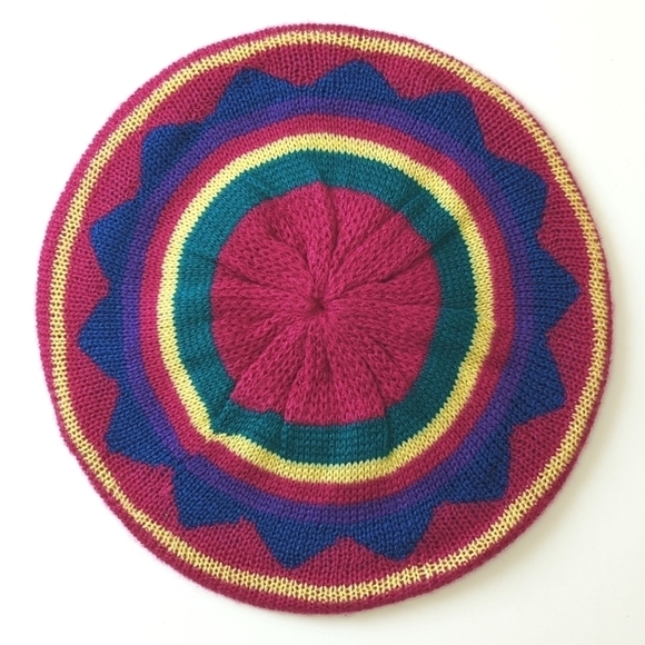 English Village 90's Vintage Classic Knit Scarf & Beanie Matching Set Fuchsia OS - Picture 8 of 12